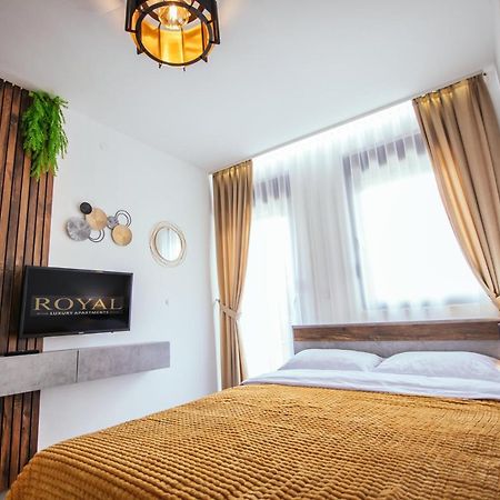 Royal Luxury Apartment Vârşeţ Exterior foto