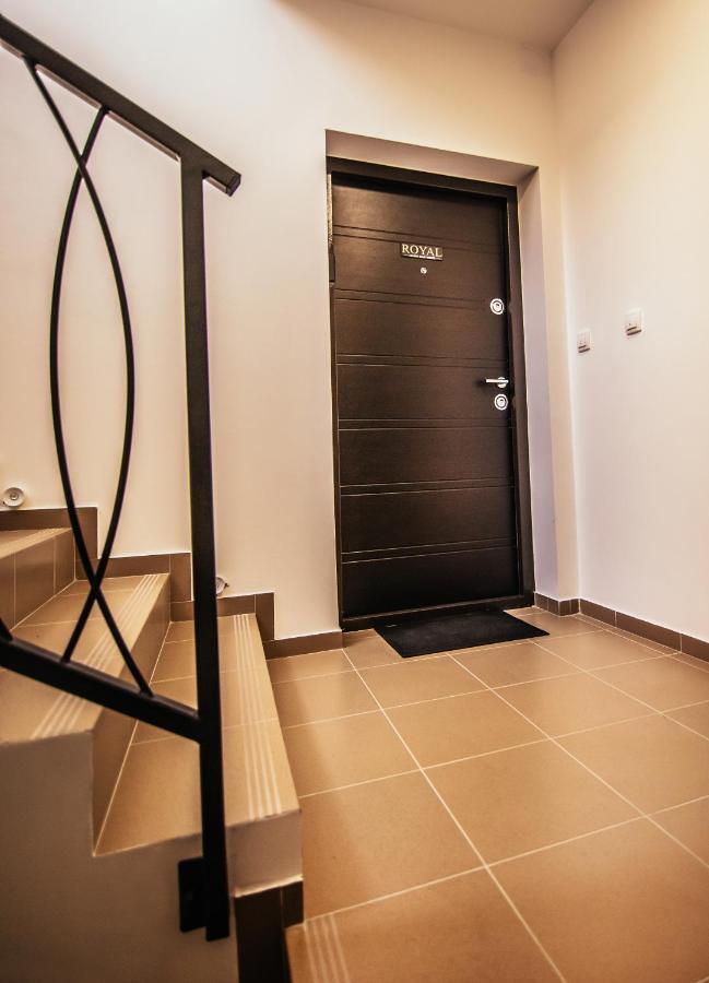 Royal Luxury Apartment Vârşeţ Exterior foto